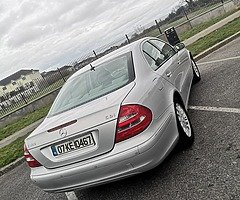 Mercedes Benz 2007 e320 CDI - Image 3/8