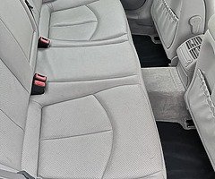 Mercedes Benz 2007 e320 CDI - Image 7/8
