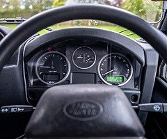 2014 Land Rover Defender 90 - Image 9/10