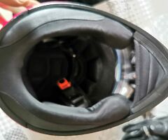 Motorcycle helmet
