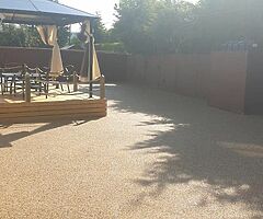 Beautiful Resin Driveways & Patios - Image 9/10