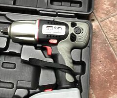 Impact gun