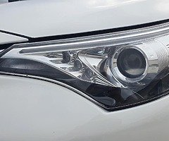 Toyota Avensis 1.6 D4D Active - Image 3/7