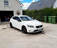 Volvo V40 R-Design - Image 4/10