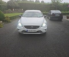 Volvo V40 R-Design - Image 8/10
