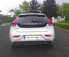Volvo V40 R-Design - Image 9/10