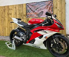 Yamaha R6