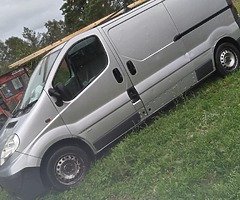 Breaking only Traffic Vivaro Primastar
