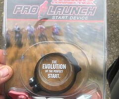 Holeshot device