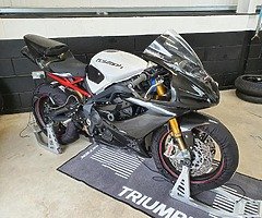 Triumph Daytona 675R Race / Track bike - Image 3/5