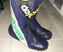 security evo boots - Image 8/8