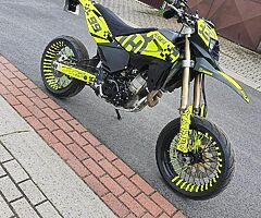 Decal kits for motocross, supermoto, quads