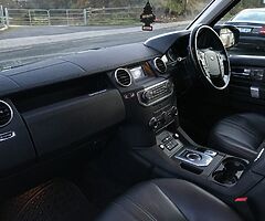 2015 Landrover  Discovery 4 3.0L TDV6 5 Seat Utility/Business Class 8-Speed Automatic with Paddle Sh - Image 6/8