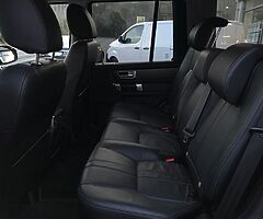 2015 Landrover  Discovery 4 3.0L TDV6 5 Seat Utility/Business Class 8-Speed Automatic with Paddle Sh - Image 7/8