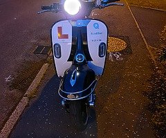 Electric moped - Image 3/5