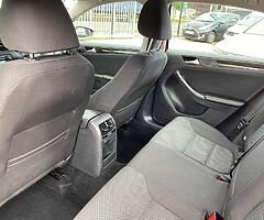 VOLKSWAGEN JETTA - Image 6/9