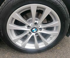 2018 BMW Series 3 - Image 4/10