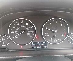 2018 BMW Series 3 - Image 10/10