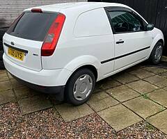 Ford fiesta van