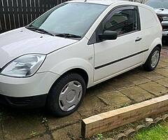 Ford fiesta van