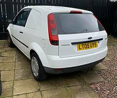 Ford fiesta van - Image 3/4