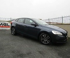 2017 Volvo V40
