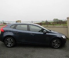 2017 Volvo V40 - Image 3/10