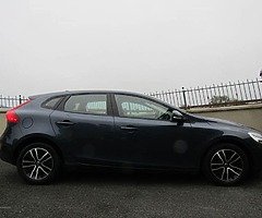 2017 Volvo V40 - Image 4/10