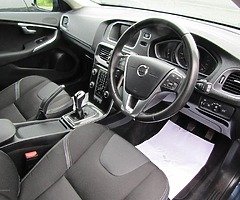 2017 Volvo V40 - Image 6/10