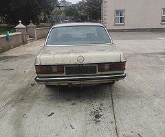 1981 Mercedes-Benz Mercedes-Benz 200