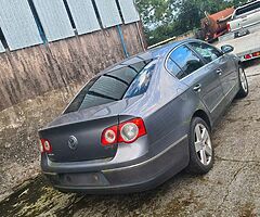 Passat  2.0 diesel for breaking  all parts here