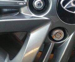 Iso key for lock nut