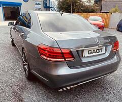 MERCEDES E220 AUTOMATIC - Image 8/10
