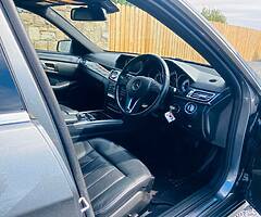 MERCEDES E220 AUTOMATIC - Image 9/10