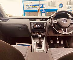 2016 SKODA OCTAVIA 1.6 TDI - Image 9/10