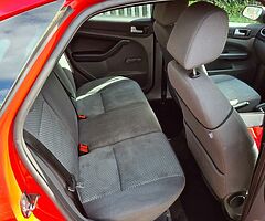 2005 Ford Focus - Image 4/6