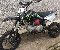 Stomp 140cc pitbike (not crf ktm kxf rmz yz 125 250 450)