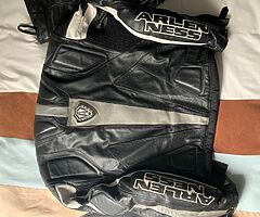 Arlen Ness Motorcycle leathers - Image 6/6