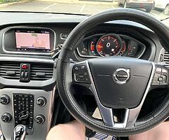 2019 VOLVO V40 2.0 Inscription Car For Sale - Image 6/10
