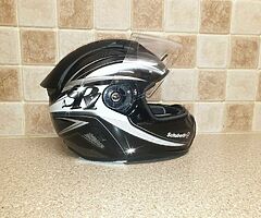 Helmets - Image 6/7