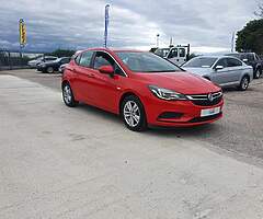 Vauxhall Astra. 1.6 CDTI. Tech Line - Image 8/10
