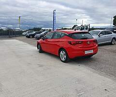 Vauxhall Astra. 1.6 CDTI. Tech Line - Image 9/10