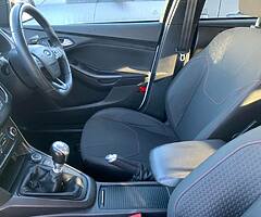 Ford FOCUS 2017 ST LINE WARRANTY Finance! - Image 8/10