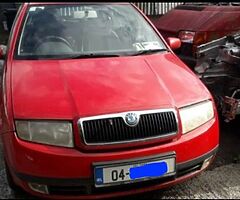 2004 Scoda Skoda Fabia 2004 1.2 for parts