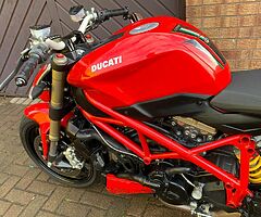 2012 Ducati Streetfighter 848 - Image 6/7