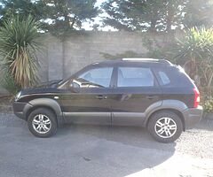 2007 Hyundai Tucson 2wd 2.0 diesel for parts
