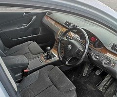 B6 Passat for breaking - Image 5/7