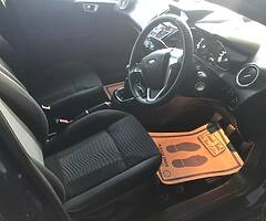 Ford Fiesta detective 5dr