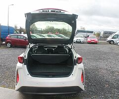 2017 toyota Prius - Image 4/10