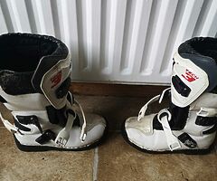 Youth motocross boots